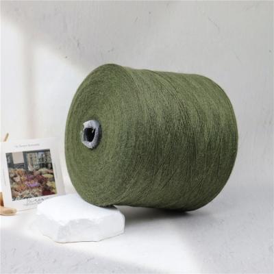 China Best Viable Selling 2/18' Dark Green Colored S 42% Acrylic 28%Nylon 30%PBT Velvet North Fleece Yarn For Knitting for sale