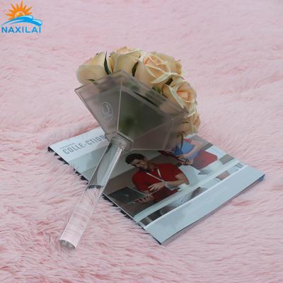 China Fashional NAXILAI Bouquet Holder Necklace Bouquet Holder Wedding And Clear Wedding Bouquet Holders for sale