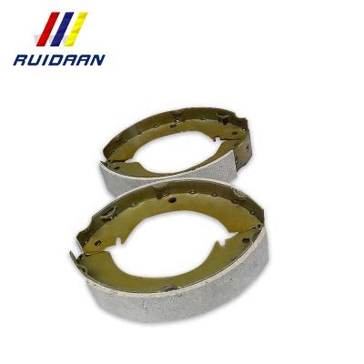 China Wholesale Auto Car Auto Factory Circuits Braking Drum Brake Shoe Kit Brake Shoes for sale