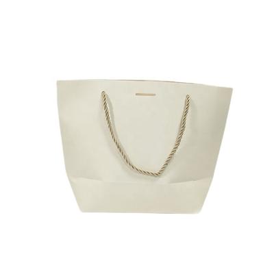 China Custom Recyclable Wholesale Custom Cream Color Boat Bottom Gift Logo Tote Bags With Butterfly Strap for sale