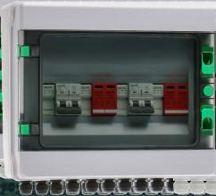 China GYPV/2-1 DC Combiner Box 2 In 1 Out 20A/32A Maximale uitgangsschakelstroom met gelijkstroomcircuitbreaker Te koop