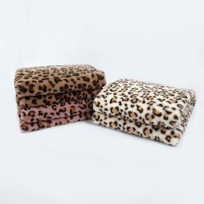 China Soft Comfortable Warm Fluffy Variation Printing 100% Polyester Anti-pilling Faux Fur Blanket for sale