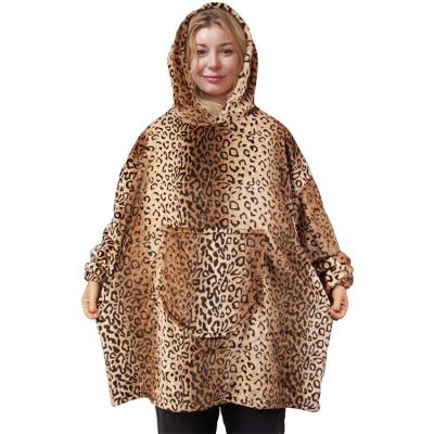 China Wearable Oversized Sweatshirt Leopard Fleece Fleece Flannel Blanket Wearable Blanket With Large Front Pocket for sale