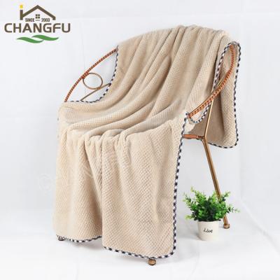 China Wholesale Super Soft QUICK DRY Microfiber Flannel Bath Towel for sale