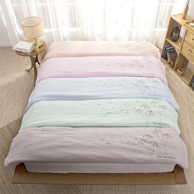 China Classic embroidery simple washable air jacquard weave comforter style bed summer washed single comforter for sale