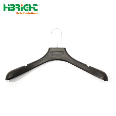 China Plastic Black Non Slip Trouser Hanger Man Woman Kids Hanger With Clip For Display for sale