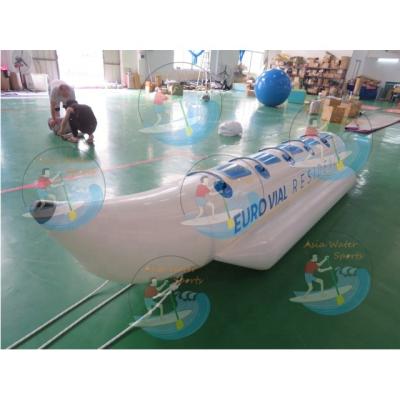 China 0.9mm PVC Tarpaulin Inflatable Banana Boat Flying Towable Tube For Sale, Water Toy Ride Inflatable Water Park For Water Sports for sale