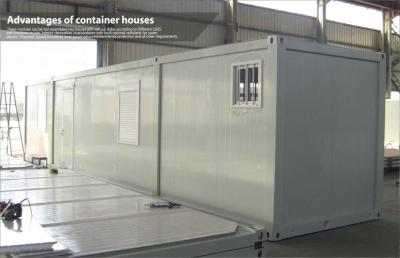 China Waterdicht Geprefabriceerd 40ft Containerhuis met de Sandwichcomité van het Kleurenstaal Deur Te koop