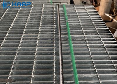 China Professional Steel Floor Grating Anti Theft Low Maintenance Various Surface Treatment for sale