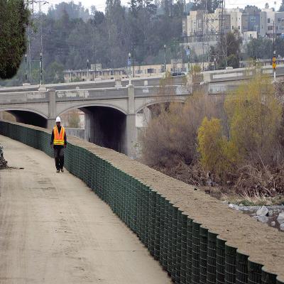 China SGS Welded Gabion Box Military Defensive Barrier 6mm for sale