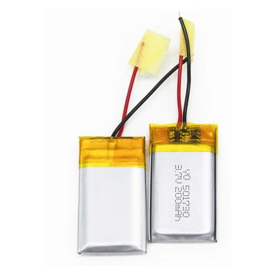 China Hot selling toys 2022 lipo battery 501730 small 501735 3.7v 300mah lithium polymer battery for sale