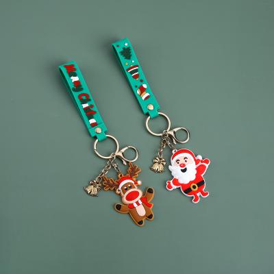 China Custom Creative Metal Keychain Christmas Gift Promotional Gift Customized Santa Claus And The Snowman Keychain Customized for sale