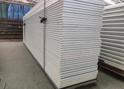 China Light Weight EPS Sandwich Panel , Metal Sandwich Panels For Roof And Wall for sale