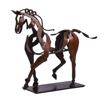 China Decoration Festivals Creativity Home Metal Crafts, Indoor Desktop Standing Iron Art Horse Statue for sale