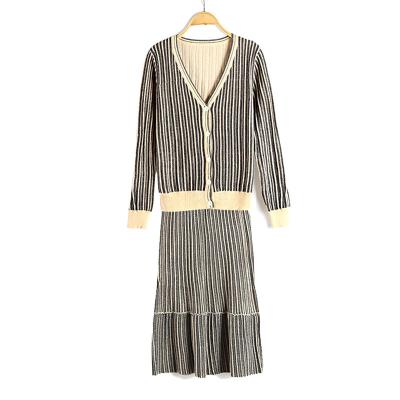 China European Popular Women's Anti-Shrink Style V Neck Sweater Dress Tops and Striped Half-skirt Suit Women's Wool Sweater for sale