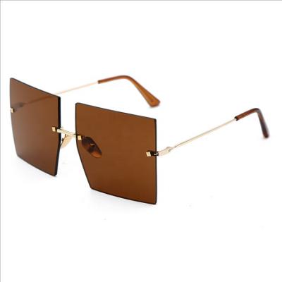 China Luxury New Fashion Sunglasses Women's Sunglasses Mental Frame Ocean Mental Rimless Oversized Sunglasses, Colorful Lens, Women's Square Sunglasses for sale