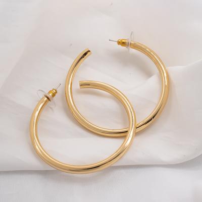 China Fashion TRENDY hot sale simple ladies fashion large circle earrings women's earrings unique design of stainless steel circle earrings for sale