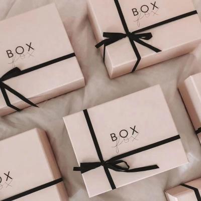 China Low Moq Recyclable Wholesale Luxury Gift Box With Custom Lid Sky And Earth Cover Box For Christmas Gifts High Quality Cardboard Box for sale