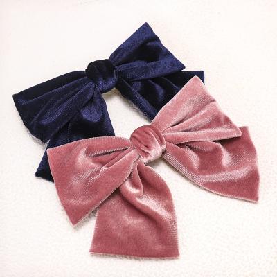 China Comfortable Large Bow Hair Clip Fashion Velvet Gold Velvet Top Clip Spring Clip for sale