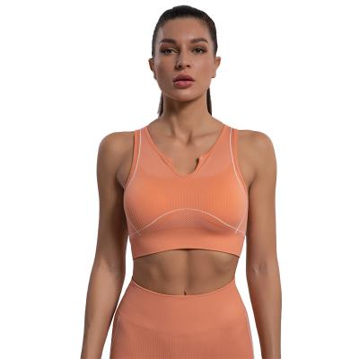 China Seamless Yoga Suit Women's U-Neck Bra Vest Breathable Sports Running High Waist Tights Set for sale