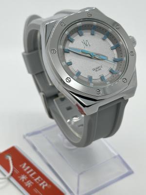 China Reloj de silicona con brazaletes fluorescentes con hebilla azul en venta