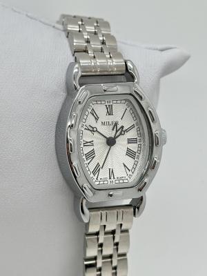 China Mineral Dial Stainless Steel Watch with Date Display and Luminous Hands for sale