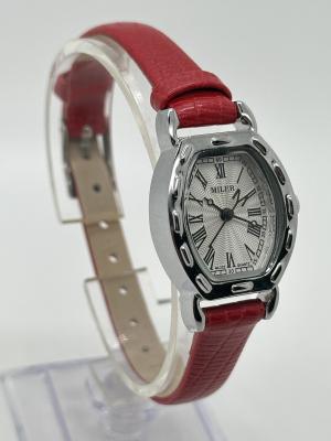 China ML 222  Popular Customized Leather Strap Watch with Laser Engraved Logo for sale