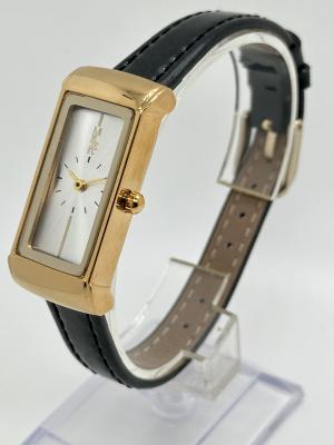 China Customizable Precise Leather Strap Quartz Watch With Personalized Engraved Quote for sale