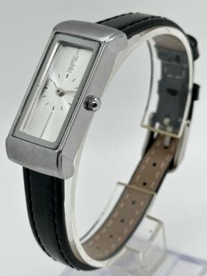 Chine Remplacement de ceinture de montre en cuir classique de 22 mm durable et confortable à vendre