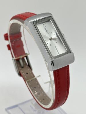 China Personalized Men Leather Strap Quartz Watch For Fashion Enthusiasts for sale