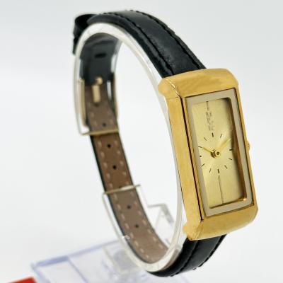 China Womens Chic Quartz Watch 30mm Golden Dial Stainless Steel Case Quartz Watch for sale