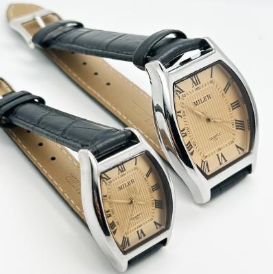 China Elegante Analog-Stylische Paaruhr mit 40mm Dial Leuchtstoff und Lederband zu verkaufen