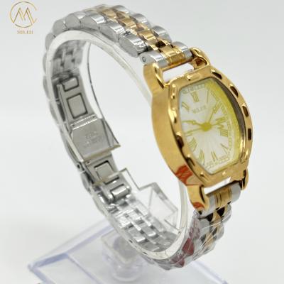 China Reloj de pulsera de cuarzo mezclado con oro y plata en venta