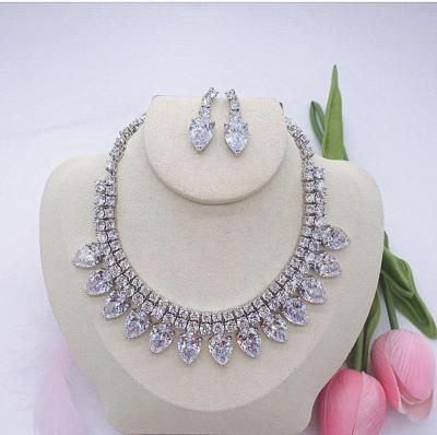 China Diamond cut effect shinning new designs bling zircon stones jewelry bridal wedding bling necklace sets NE-202 for sale