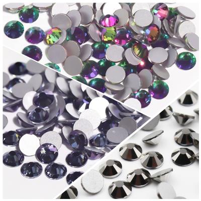 China Shinny The Flat Back Glass Non-Hot Nail Art Rhinestones Designs Sparkle Factory Wholesale Stones Crystals Rhinestone Fix For Bracelet Wedding Dress zu verkaufen