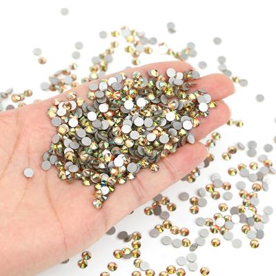 Chine Wholesale Quality and Amazingly Fast Glass Diamond Rhinestones Flatback A1 Excellent Crystal Nail Art Decoration Ab Flatback Non Hotfix à vendre