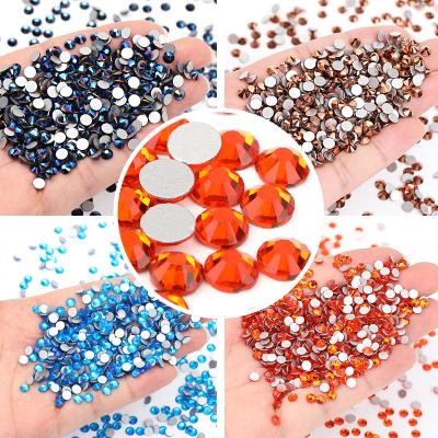 중국 Wholesale Flatback Bling Glue On Bulk Nail Art Glass Crystal ab Flatback Non-Hotfix Rhinestones For Decoration 판매용