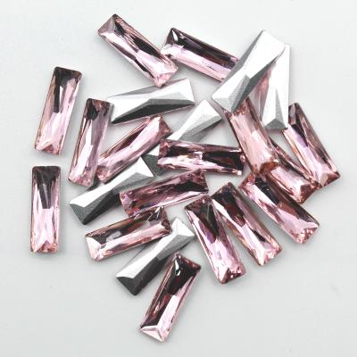 Chine Hot Selling Fancy Flatback Rhinestone Rectangle Headed Back Rhinestone 5*15mm Crystal Stone For Clothing à vendre