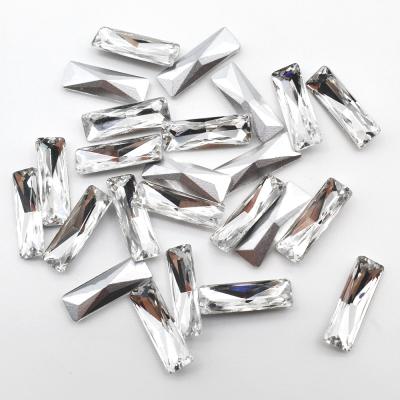 Chine Extremely Shiny K9 Crystal Fancy Rhinestone Pointed Back Material Glass Rhinestone For Clothing Accessories à vendre