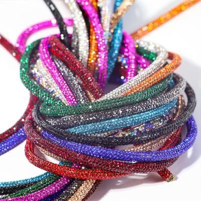 China Popularity 6mm Tube Rope Full Diamond Round Glass Crystal Rhinestone Decorative Rope Straps for Dresses Te koop