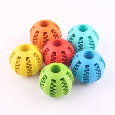 China Durable Non-Toxic Natural Rubber Tooth Cleaning Soft Durable Dog Toy Ball for sale