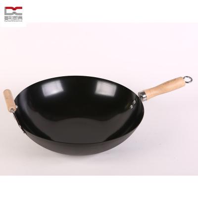 China Non viable stick liner with long and short wood helper / carbon steel bakelite handle around bottom chinese spiral wok for sale