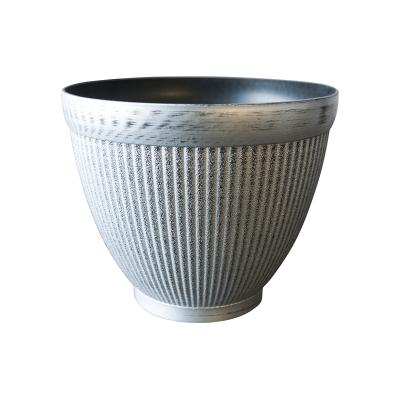 China Large Lightweight Home Decor Metal Planter Plant Pots Garden Balcony Plastic Flower Pots for sale