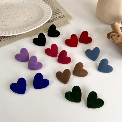 China Best Selling Multicolor FASHIONABLE Heart Flannel Alloy Stud Earrings Women EH21071 Fashion To Lady 2022 Aretes Gifts for sale