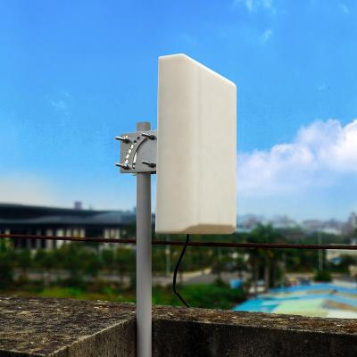 China LoRa Antenna 868MHz/915Mhz/433Mhz 10dbi IoT Directional High Gain Antenna Customized Your Own Logo For Heilum Miner 298*203*60mm for sale