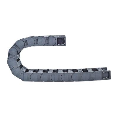 China Factory High Strength Closed Both Sides Open Type Nylon Drag Anchor Chain Carrier Chain for sale