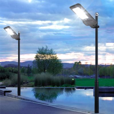 China ROAD 60w 100w 150w Waterproof Energy Saving Ip66 Brightness Solar Led Street Light Outdoor Solar Intense All In One Street Light for sale