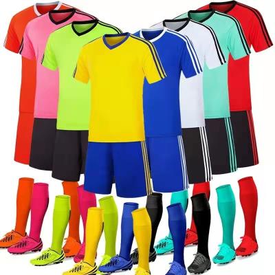 China Lightweight Breathable Quick-Drying Soccer Jersey Set Men's Football Tank Top Thailand Top Quality Football Uniform Quick-Drying Soccer Jersey 21or22 for sale