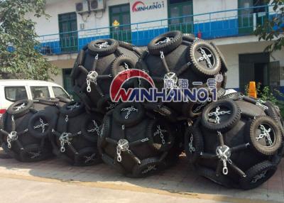 China Floating pneumatic marine rubber fender , marine dock fenders for sale