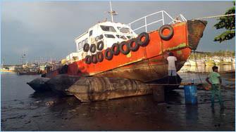 China Total beiliegende Unterwasserluftbrücke sackt Marinesoldaten mit Gummimaterial ein zu verkaufen